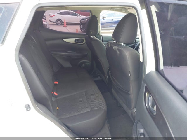 JN1BJ1CP4KW239090 Nissan 2019