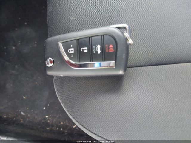 JTNB11HK6J3009198 Toyota CAMRY LE