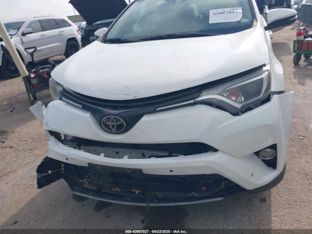 2T3WFREV2JW501356 Toyota Rav4 Xle