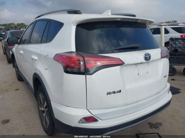 2T3WFREV2JW501356 Toyota Rav4 Xle