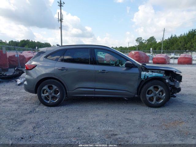 1FMCU0MN8RUA12017 Ford Escape St-line