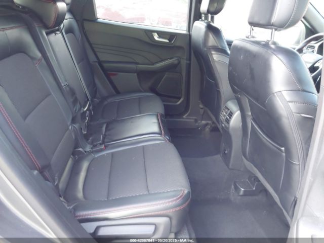 1FMCU0MN8RUA12017 Ford Escape St-line