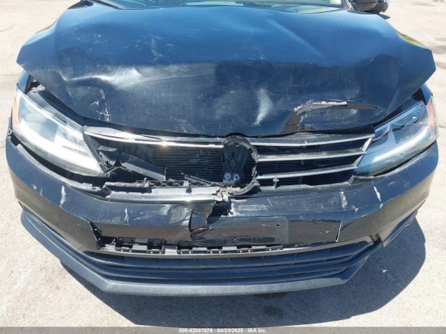 3VWD67AJ8GM368642 Volkswagen Jetta 1.4t Se