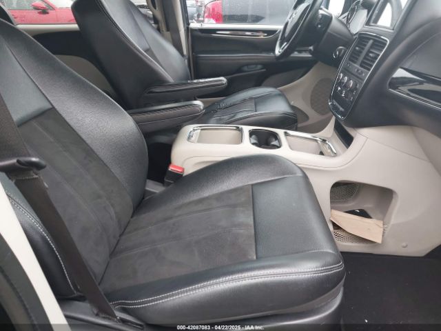 2C4RDGCG6KR749505 Dodge Grand Caravan Sxt