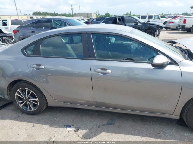 3KPF24AD8RE837693 KIA Forte Lxs