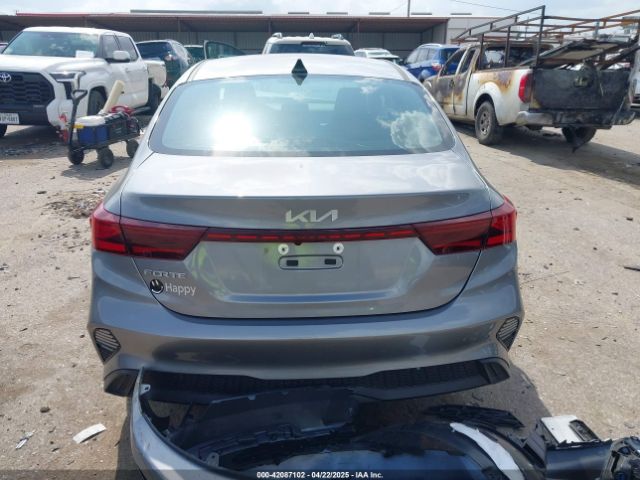 3KPF24AD8RE837693 KIA Forte Lxs