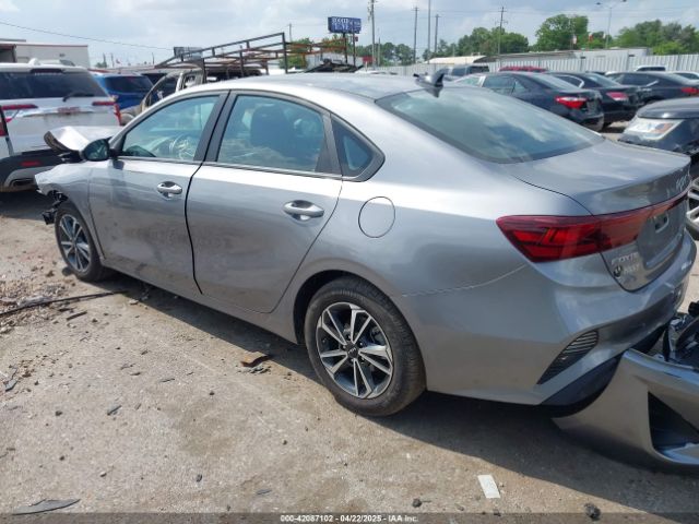 3KPF24AD8RE837693 KIA Forte Lxs