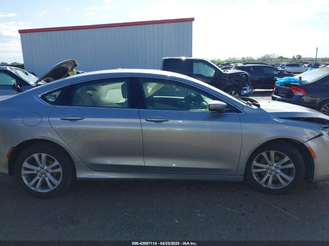 1C3CCCAB6GN105861 Chrysler 200 Limited