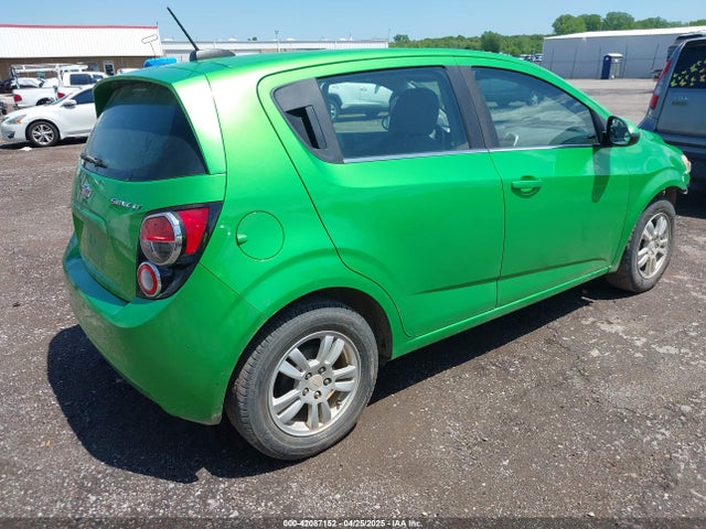 1G1JC6SHXF4215784 Chevrolet Sonic Lt Auto