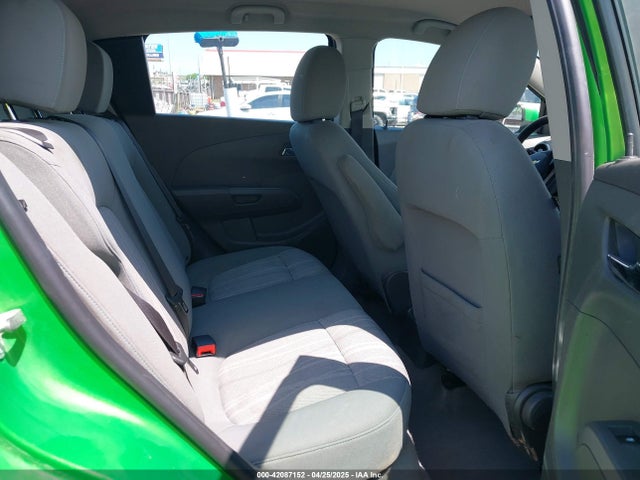1G1JC6SHXF4215784 Chevrolet Sonic Lt Auto