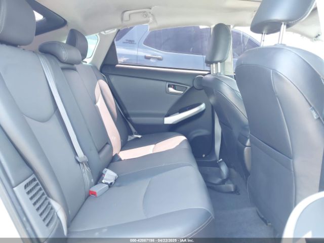 JTDKN3DUXF1885268 Toyota Prius Four