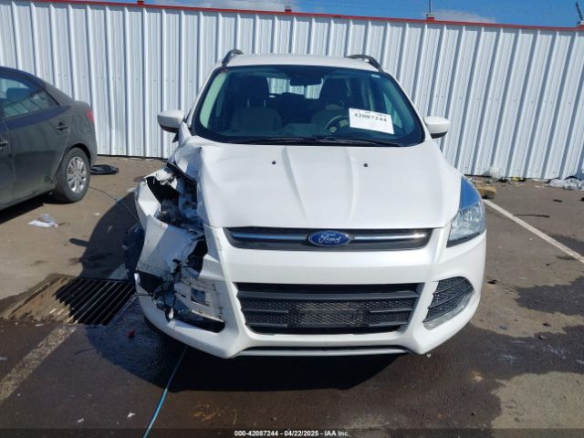 1FMCU9G98FUB31927 Ford ESCAPE SE