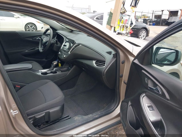 1G1ZD5ST2PF180985 Chevrolet Malibu Fwd 1lt