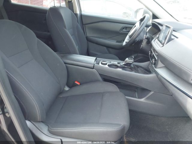 5N1BT3AB6RC750690 Nissan Rogue S Intelligent Awd