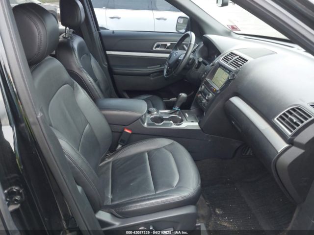 1FM5K8D85HGD74553 Ford EXPLORER XLT