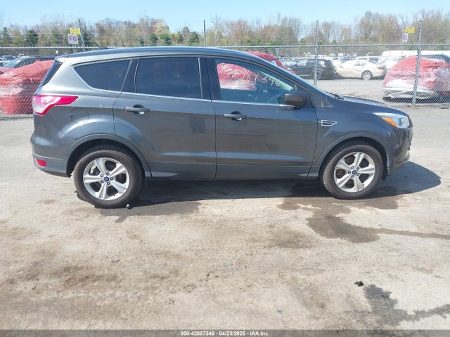 1FMCU9GX6GUB25849 Ford ESCAPE SE