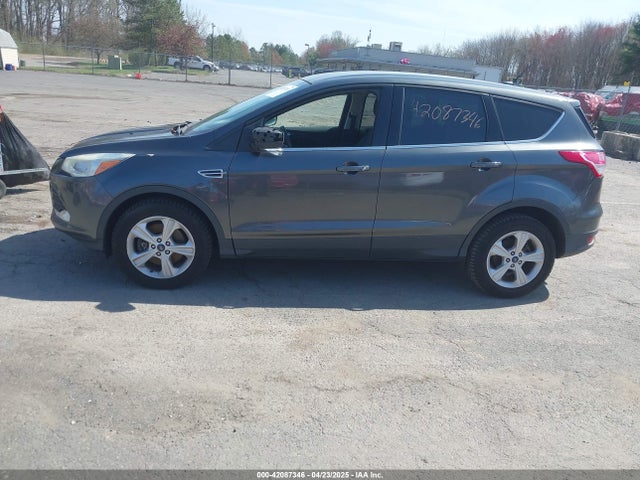1FMCU9GX6GUB25849 Ford ESCAPE SE