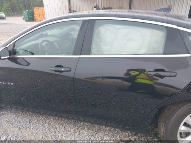 1G1ZD5ST1SF125162 Chevrolet Malibu Fwd 1lt