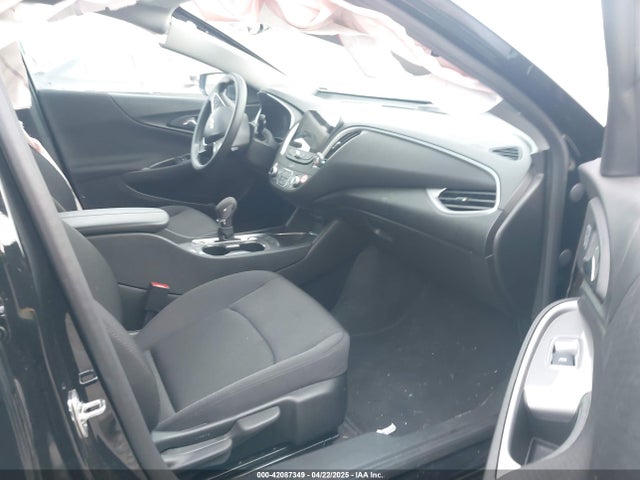 1G1ZD5ST1SF125162 Chevrolet Malibu Fwd 1lt