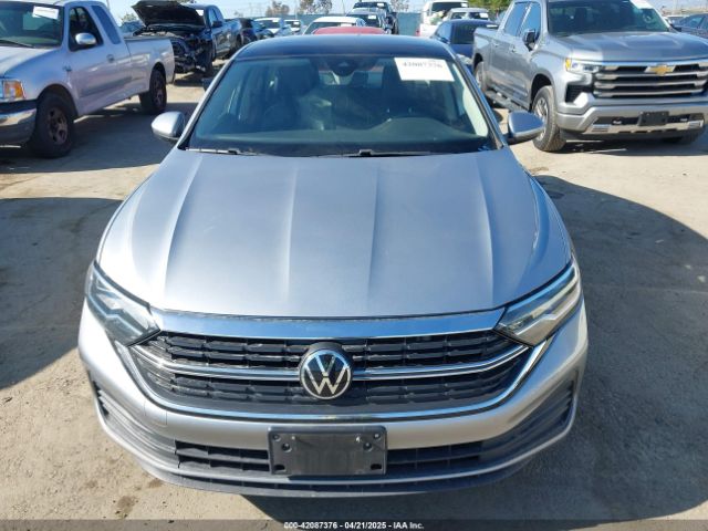 3VW7M7BU1NM019993 Volkswagen 1.5 tsi