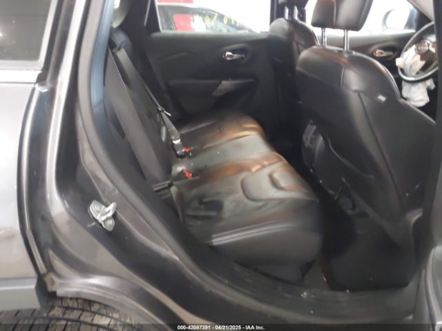 1C4PJMDX2KD467412 Jeep Cherokee Limited 4x4