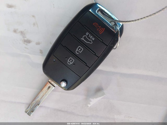 KIA Soul 2016 KNDJN2A26G7357170 Image 11