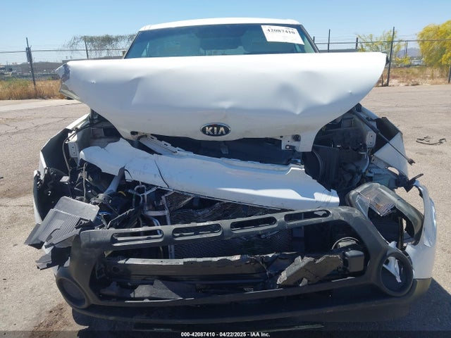 KIA Soul 2016 KNDJN2A26G7357170 Image 12