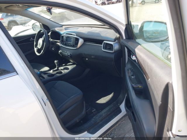 5XYPGDA56HG191084 KIA Sorento 3.3l Lx