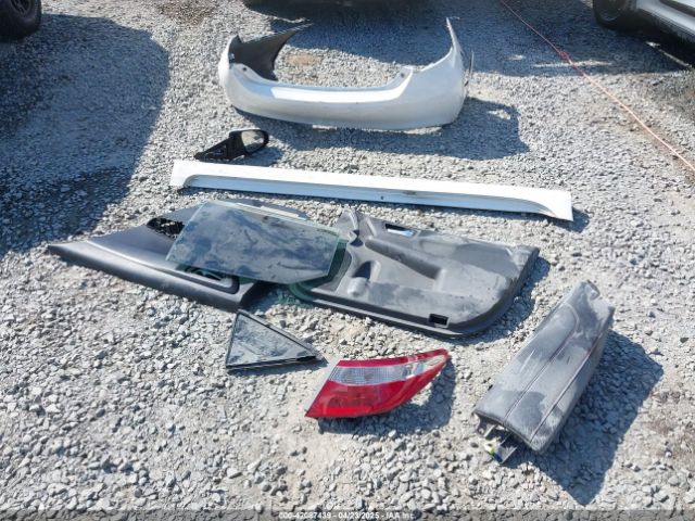 4T1BF1FK6FU036584 Toyota CAMRY SE