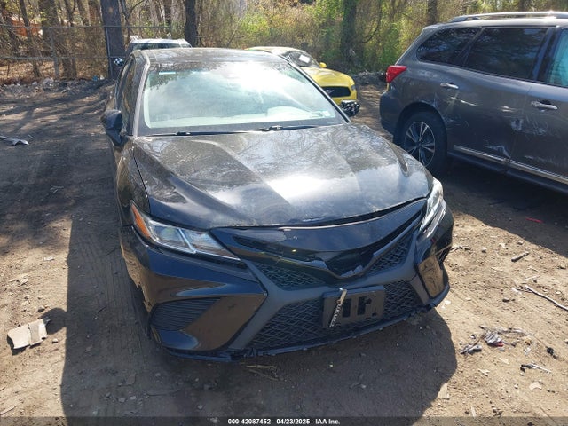 4T1B11HK9JU115557 Toyota CAMRY SE