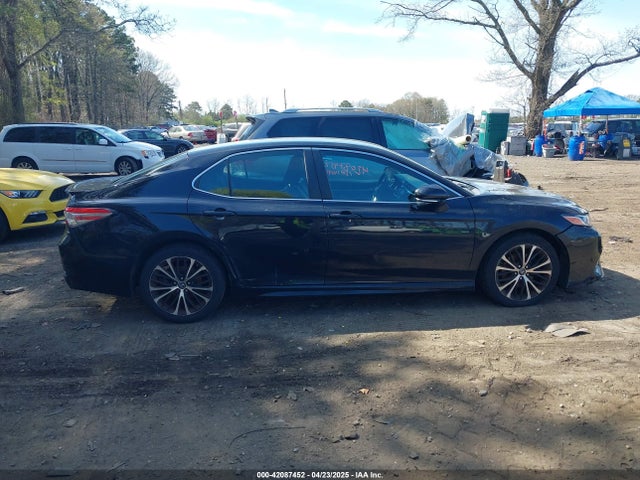 4T1B11HK9JU115557 Toyota CAMRY SE