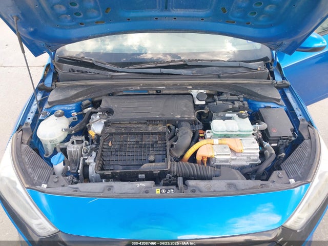 KMHC65LC9JU065210 Hyundai Ioniq Hybrid Blue
