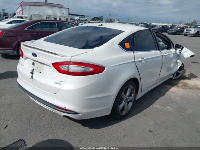 3FA6P0HD2ER158088 Ford FUSION SE