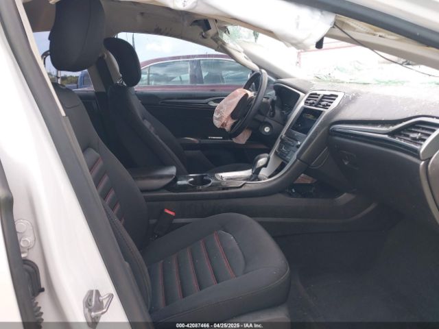 3FA6P0HD2ER158088 Ford FUSION SE