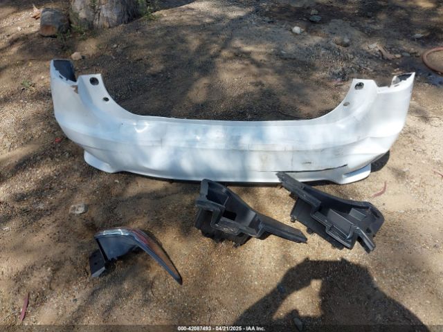 JTHKD5BH1F2223320 Lexus CT 200H