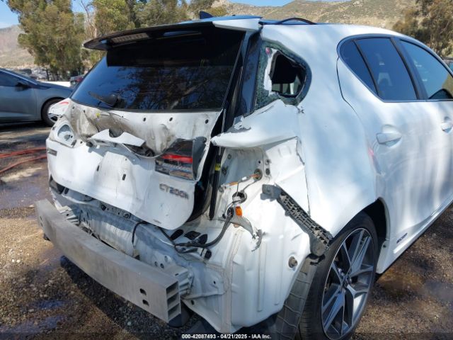 JTHKD5BH1F2223320 Lexus CT 200H