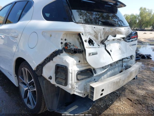 JTHKD5BH1F2223320 Lexus CT 200H