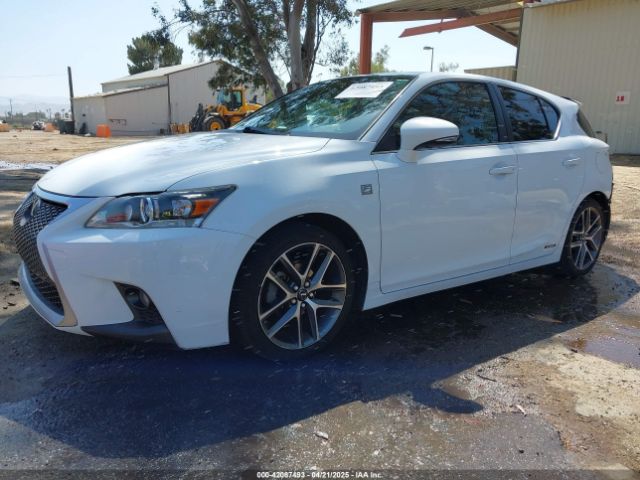 JTHKD5BH1F2223320 Lexus CT 200H