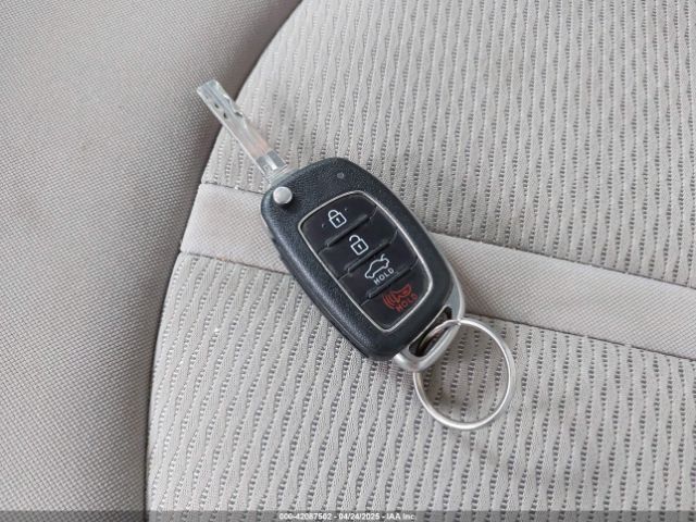 5NPE24AF9JH675456 Hyundai SONATA SE