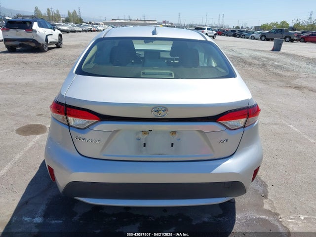 JTDEPRAE9LJ020990 Toyota COROLLA LE
