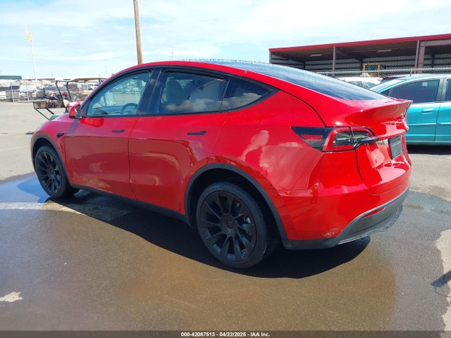 2023 TESLA MODEL Y 7SAYGDEE5PA167914 Photo 2