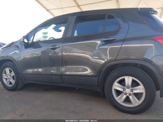 3GNCJKSB5LL135378 Chevrolet Trax Fwd Ls