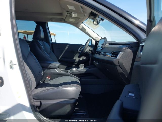 2022 MITSUBISHI OUTLANDER JA4J4UA80NZ038832 Photo 4