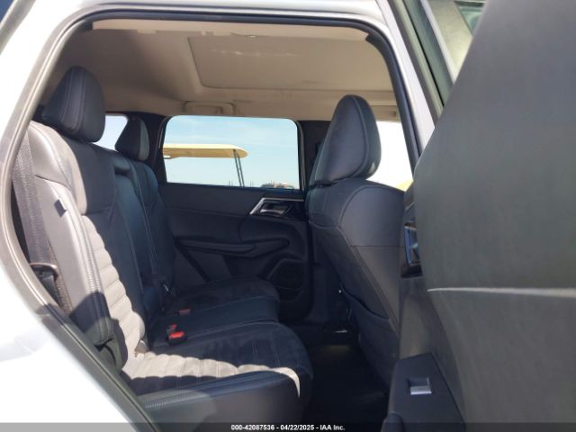2022 MITSUBISHI OUTLANDER JA4J4UA80NZ038832 Photo 7