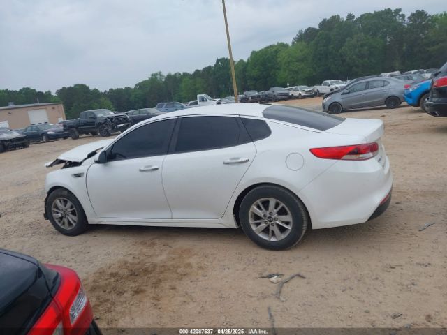 KNAGT4L32H5149511 KIA Optima Lx