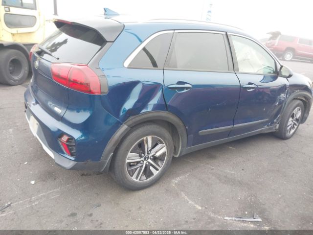 KNDCB3LC8L5443129 KIA Niro Lxs
