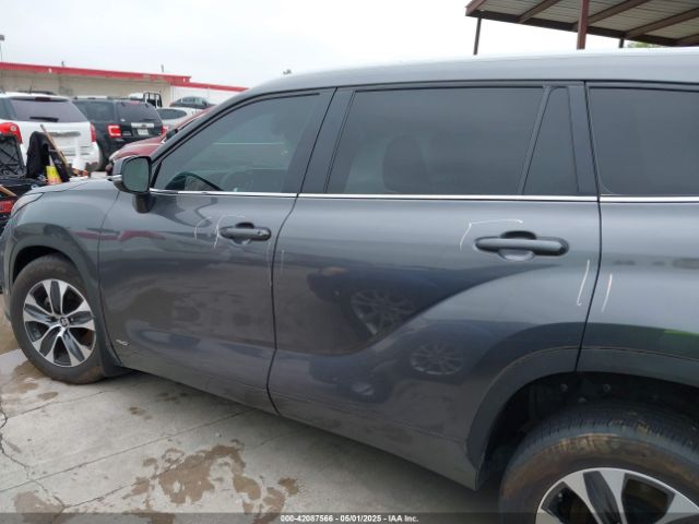 5TDKBRCH2RS630718 Toyota Highlander Hybrid Xle