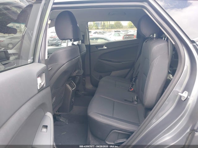 KM8J33AL2KU954388 Hyundai TUCSON SEL