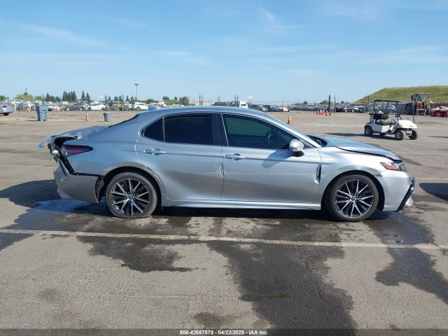 4T1G11AK3NU638448 Toyota CAMRY SE