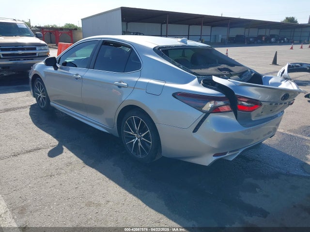 4T1G11AK3NU638448 Toyota CAMRY SE
